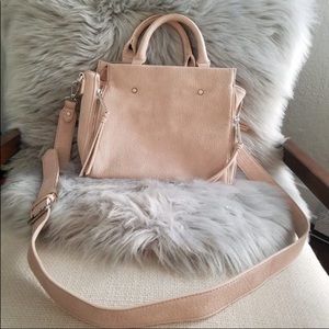 Free People Vegan Leather. Handbag. Pale pink.